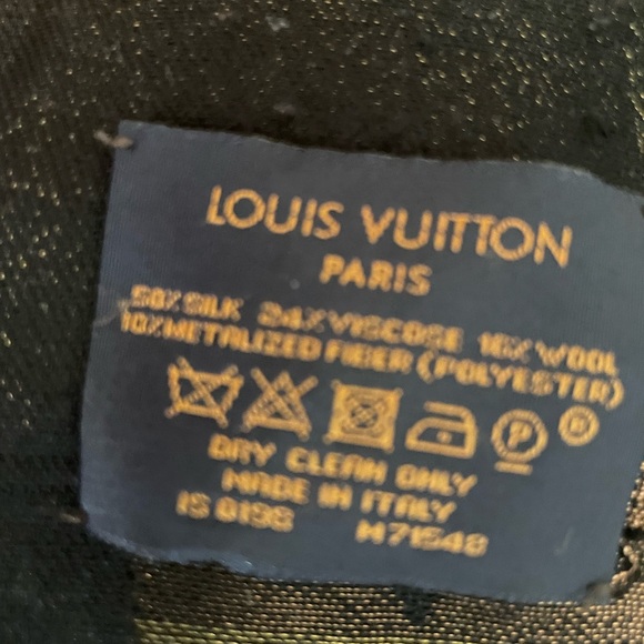 SO SHINE MONOGRAM SHAWL - Picture 4 of 12